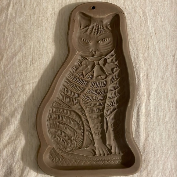Hartstone pottery cat mold for cookies, chocolate, wall hangings. - Picture 2 of 6